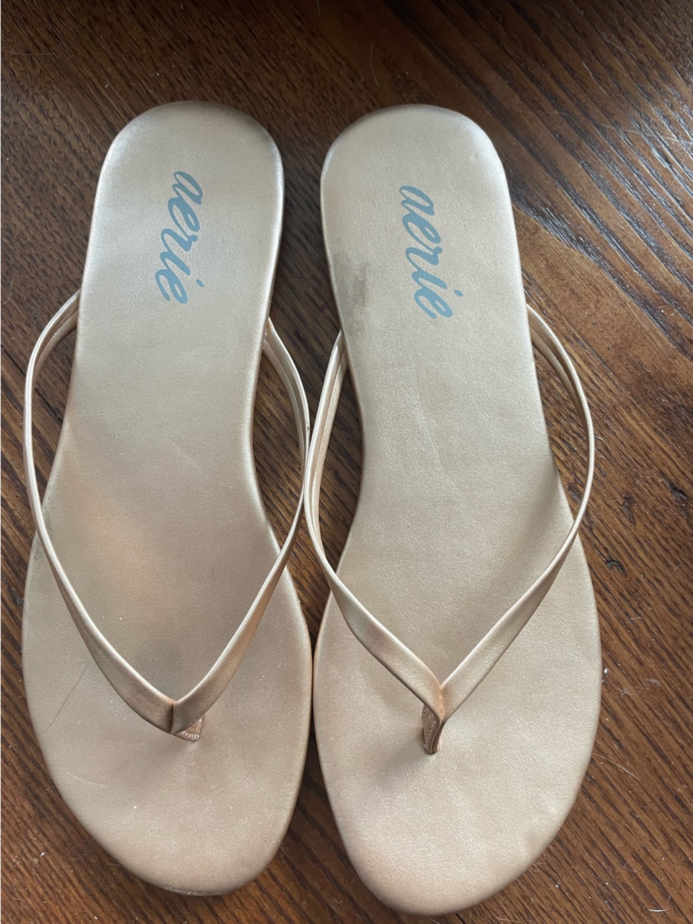 aerie Champagne Flip Flop Thong Sandals-Like New-Size 8